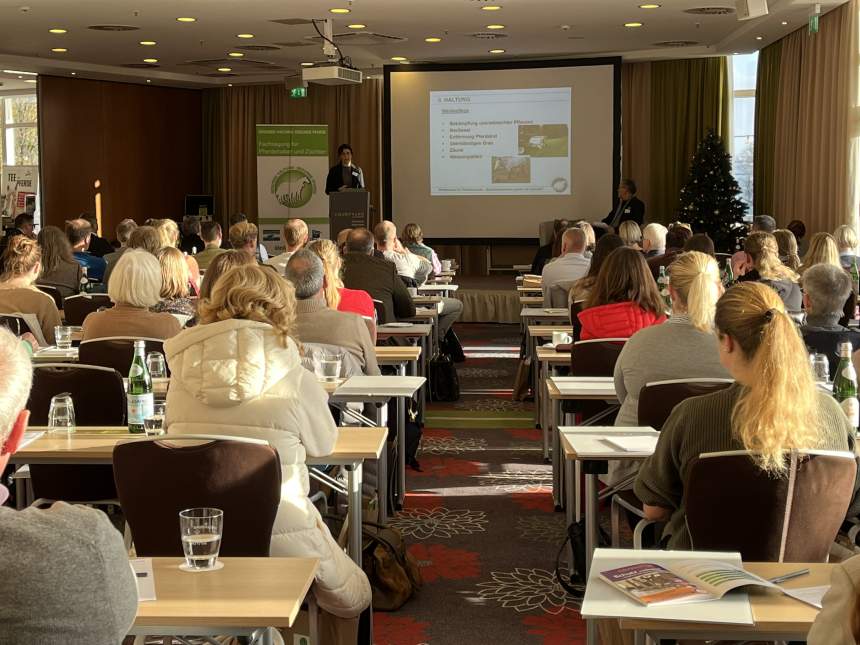 Die 21. Fachtagung GESUNDE HALTUNG – GESUNDE PFERDE 2022