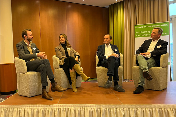 Dr. Justus, Stella und Klaus Böckmann, Dr. Werner Schade (v.l.n.r.)