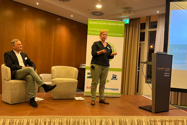 Dr. Werner Schade und Dr. Nina Steenbuck (v.l.n.r.)