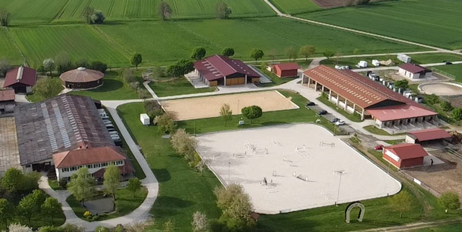 Prämierter Betrieb 2022, Reitanlage Pfriem